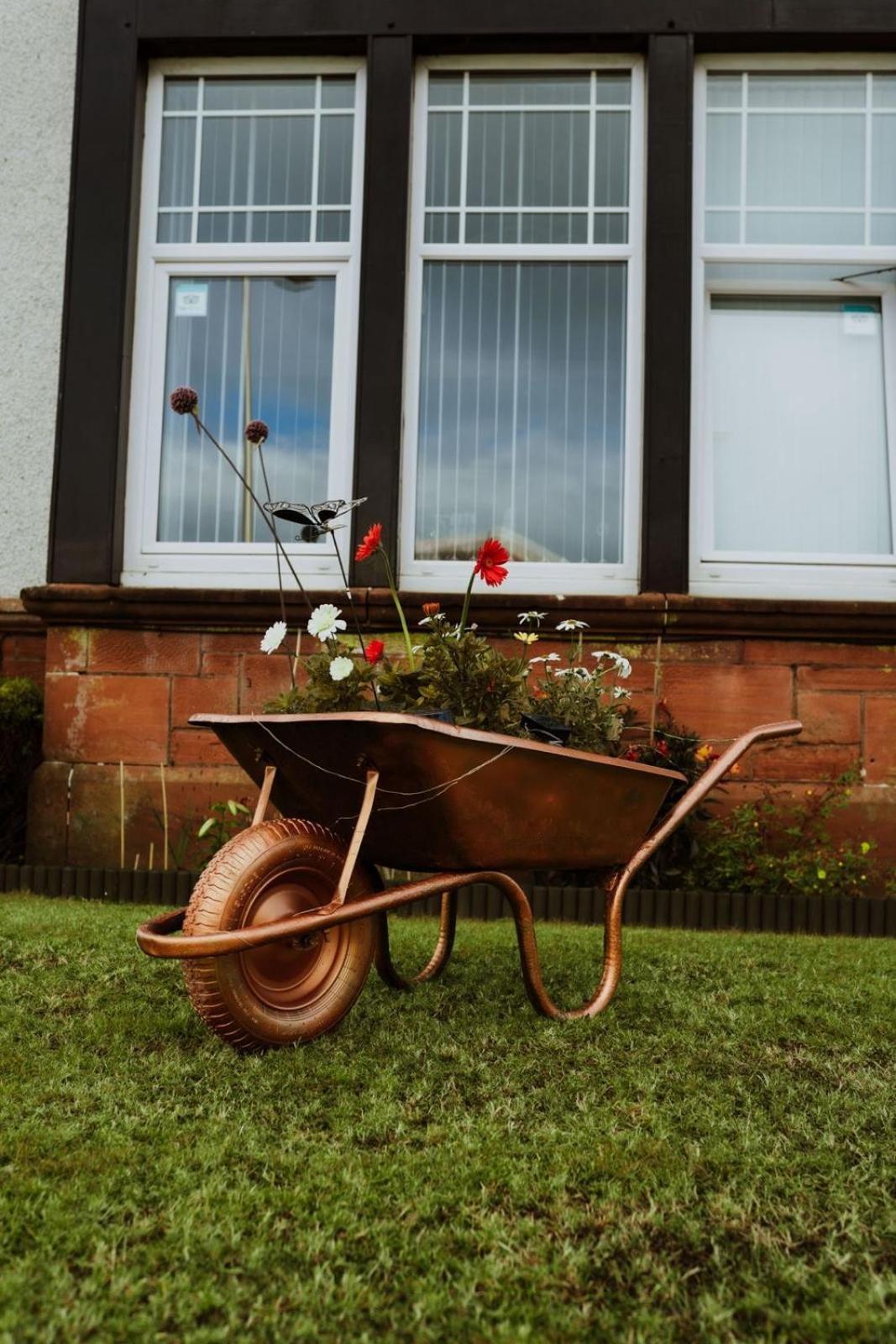 Dawn Break Guest House Largs Exterior foto